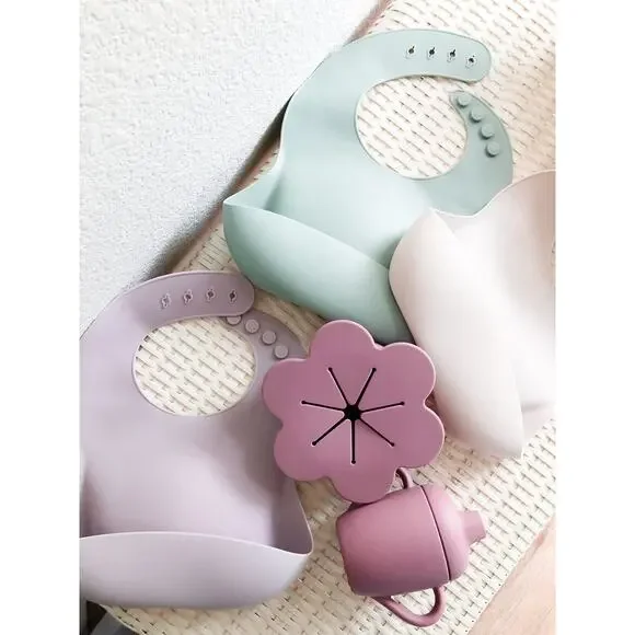 New Jamie Kay Silicone Mealtime Bundle Cup + Flower Snack Bowl + Bibs
